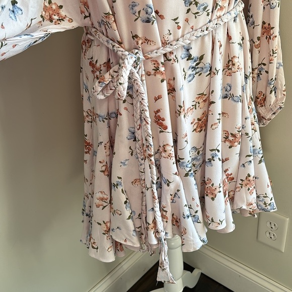 Baltic Born Galia Mini Dress in Beige Blue Green Floral NWT - Picture 11 of 16